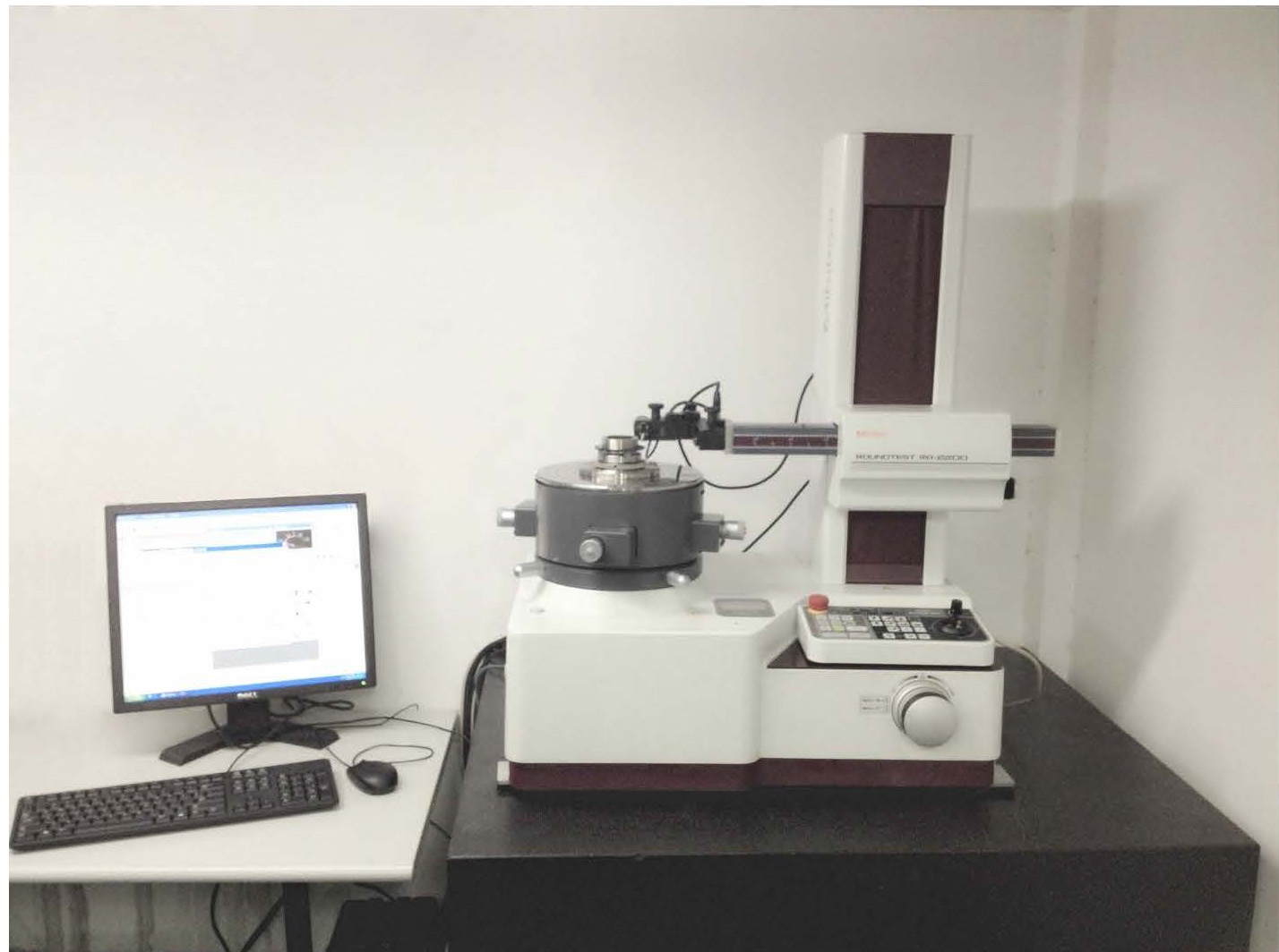 真圓度檢(jian)測儀